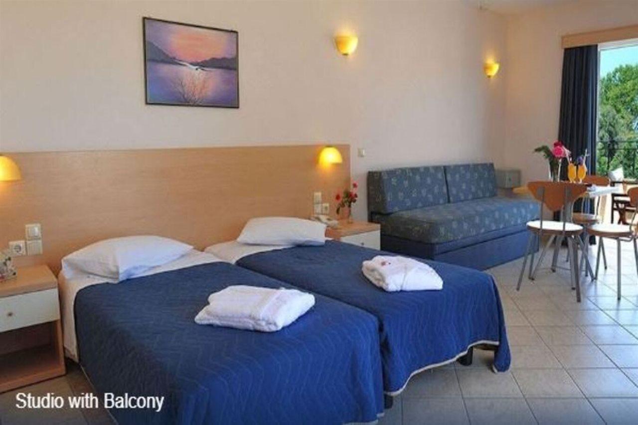 Thinalos Aparthotel Acharavi  Exterior foto